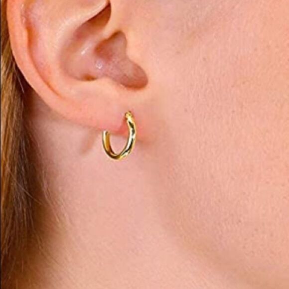 Sold 14k Gold 14mm Hoop Earrings - Picture 4 of 8